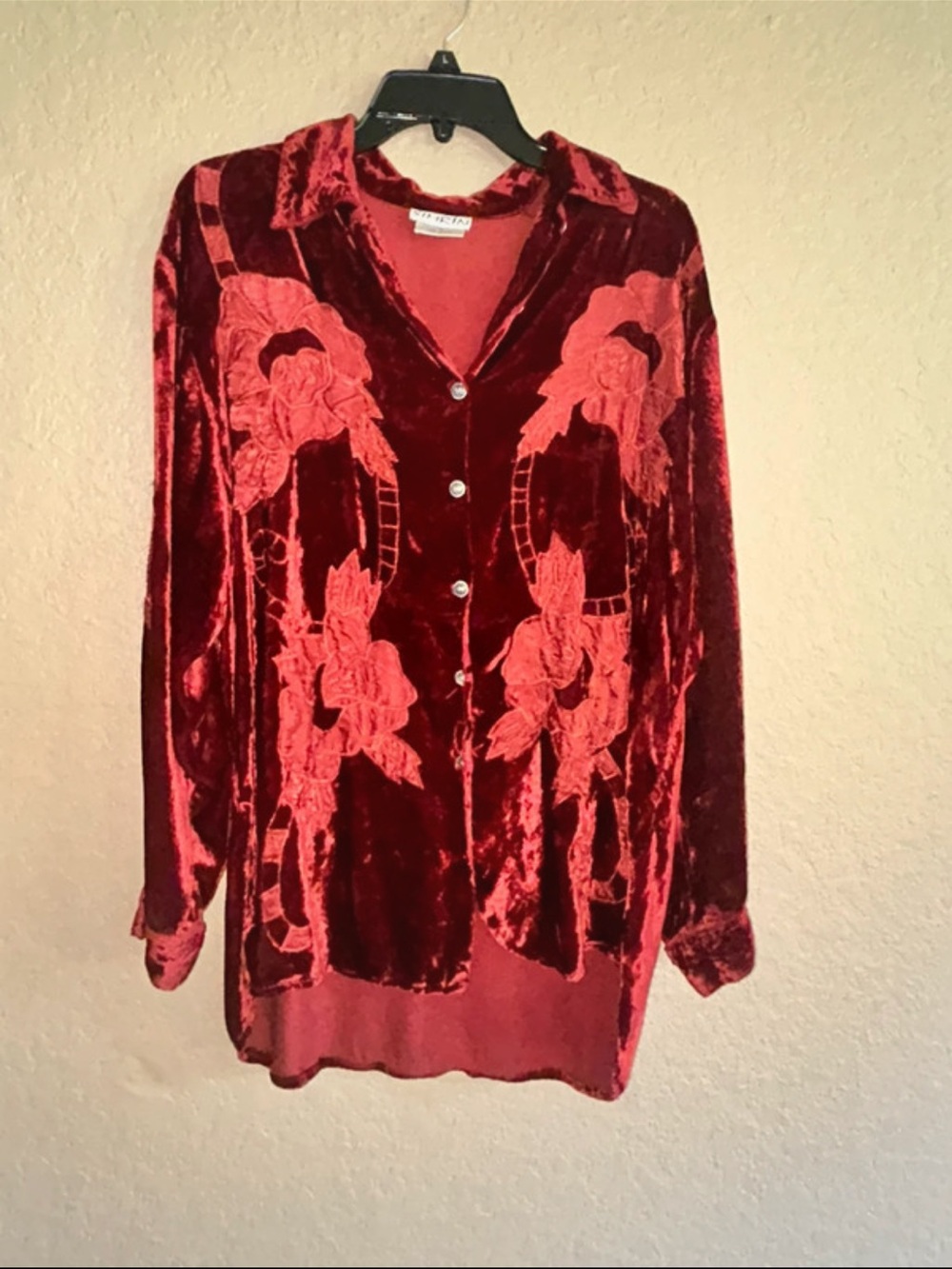 Vintage Simrin Crimson Red Rayon Velvet Floral Embroidered Blouse Medium